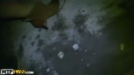 Кадр №7 с порно видео: Пикаперы зацепили бесстыжую русскую девочку
