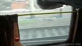 Кадр №9 с порно видео: Молодая парочка ебётся в купе поезда